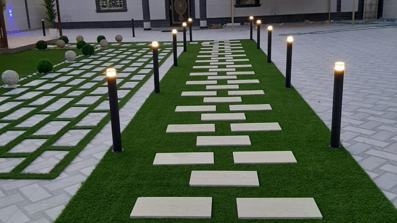 5b78b15e-3915-4215-985b-4364dab852e1 2